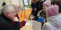 Партийцы Лобни приняли участие в работе выездной администрации - Единая Россия Лобня