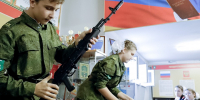 Кадеты из Лобни научились собирать автомат на курсе начальной военной подготовки - Regions.Ru