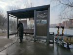 На улице 40 лет Октября в Лобне привели в порядок остановочные павильоны