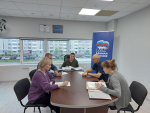 Руководитель фракции партии «Единая Россия» встретился с арендаторами ТЦ «Поворот»